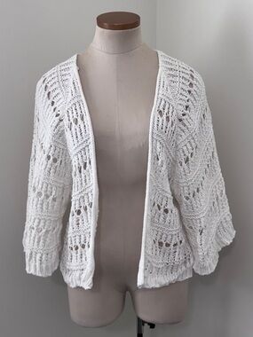 Akemi + Kin One Size White Open Knit Kimono Cardigan Sweater ~ Minimalist Beach